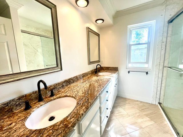 Building Photo - 70 Meadowood