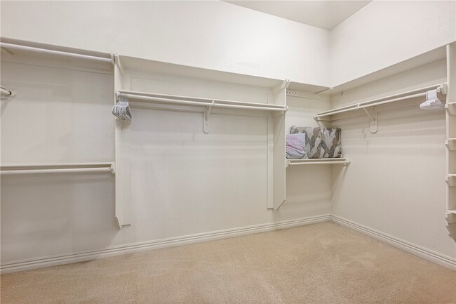 Building Photo - 2616 S Everest Ave