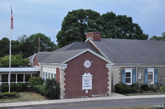 Building Photo - 109 Miller Rd