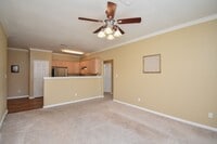 Building Photo - 137 Sherwood Dr