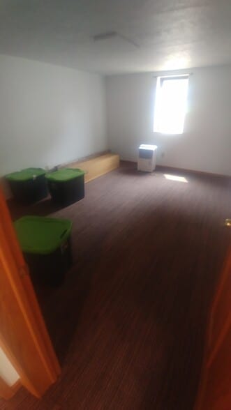 Building Photo - 412 E Cedar St