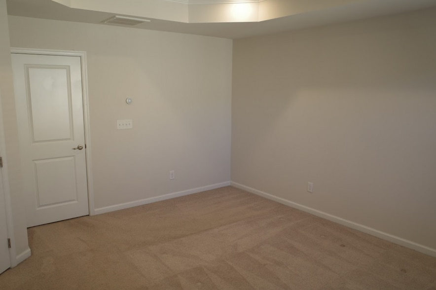 Building Photo - 107 Brier Summit Pl