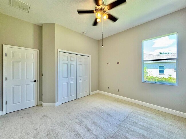 Building Photo - 10530 Palm Cove Ave