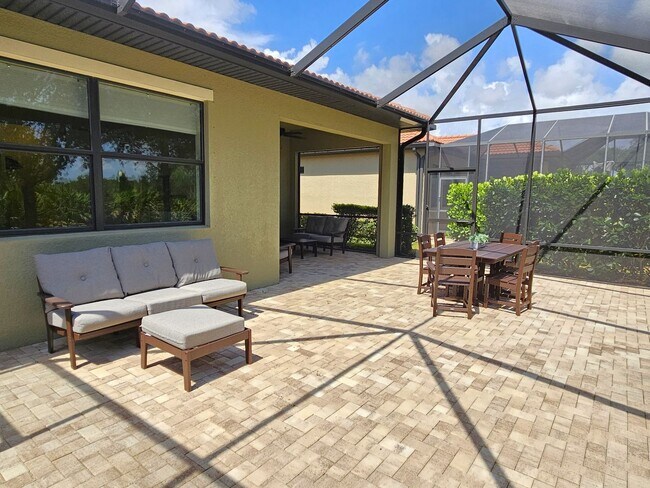 Building Photo - 10361 Crooked Crk Dr