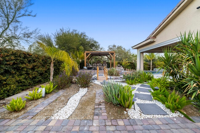 Building Photo - 8396 Sweetwater Creek Way