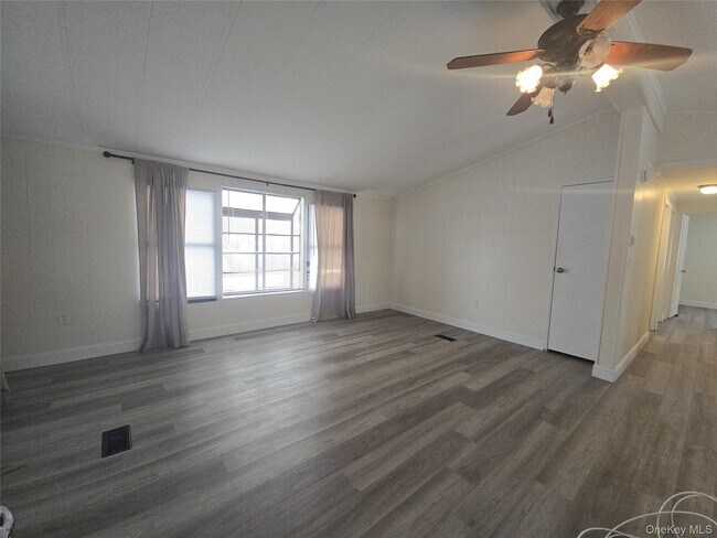 Building Photo - 329 County Rte 17