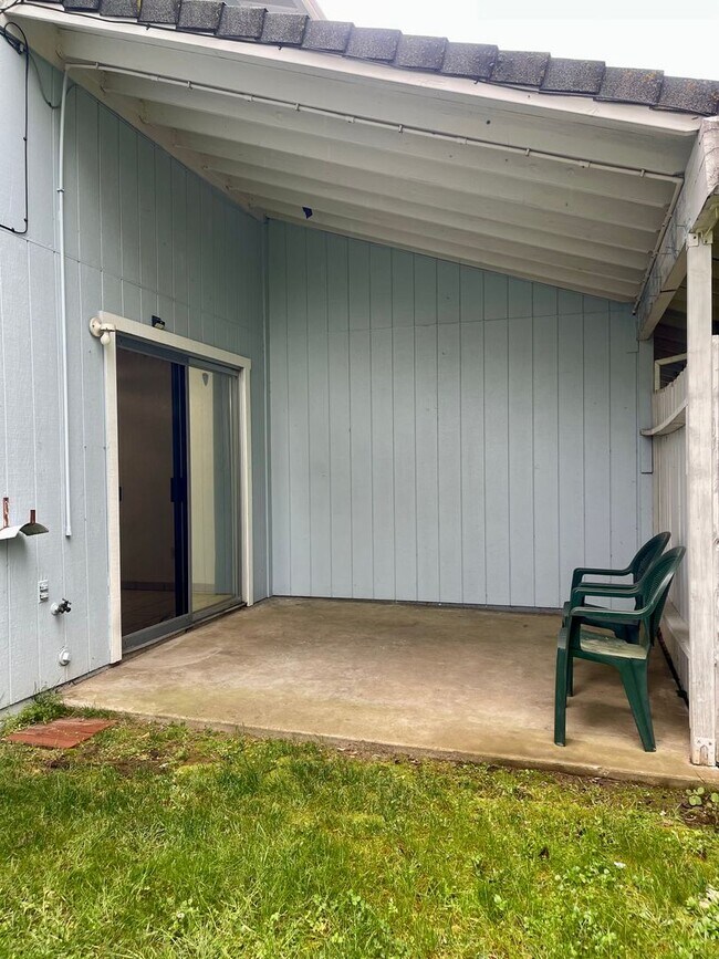 Building Photo - 5356 Vly Rdg Dr