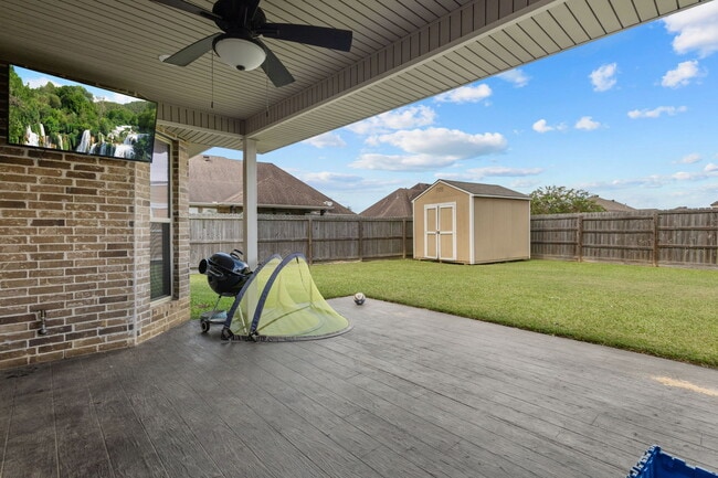 Building Photo - 6790 Woodridge Drive