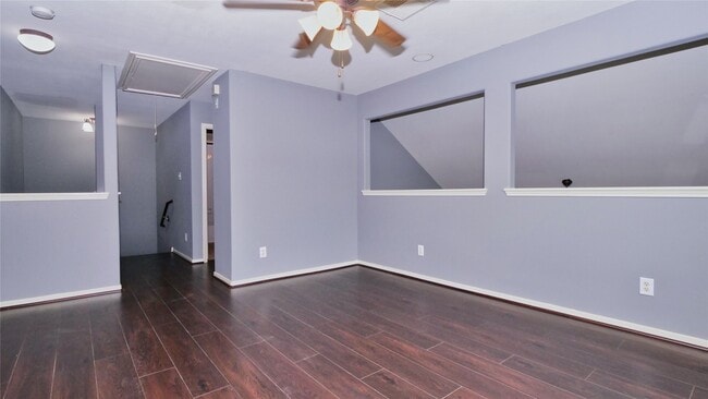 Building Photo - 2931 Meadowglen Cove