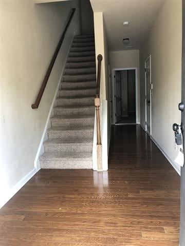 Building Photo - 1800 Oak Brook Ln NW