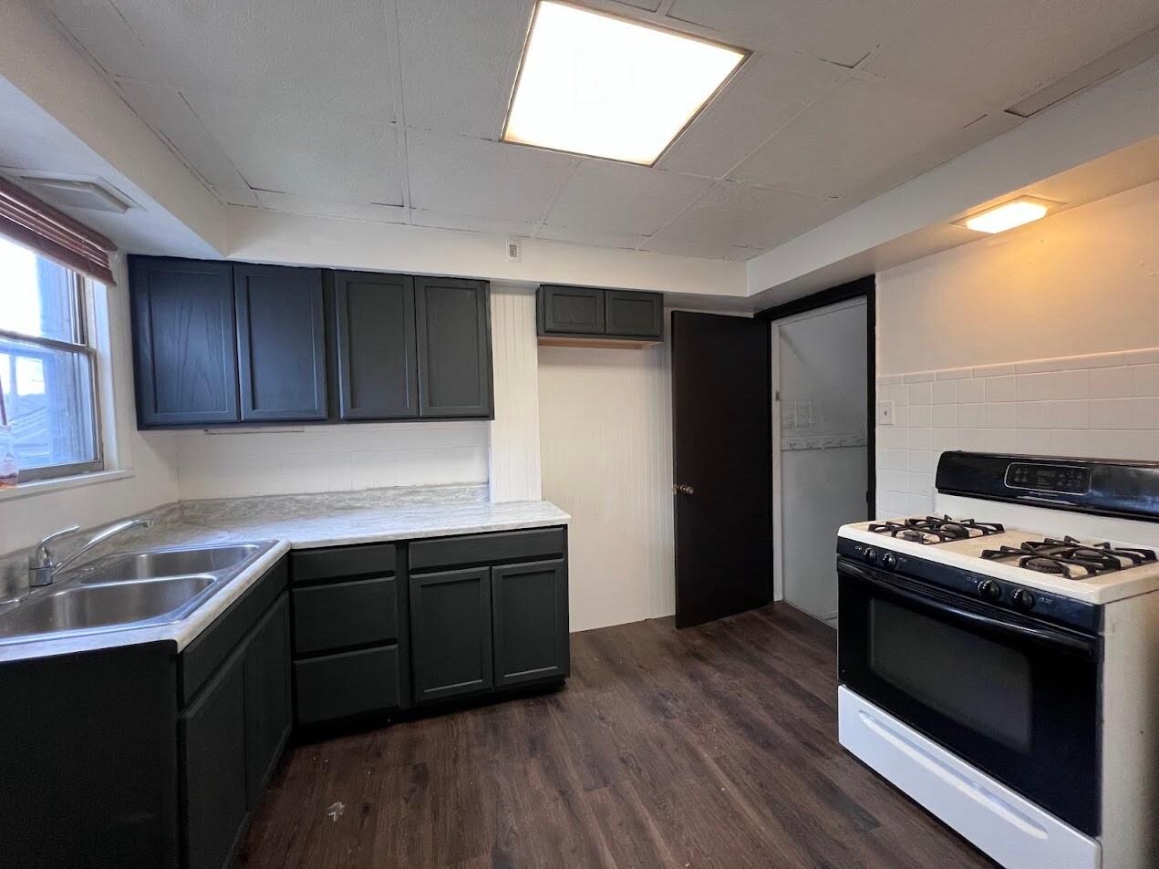 Kitchen - 130 New Jersey Ave