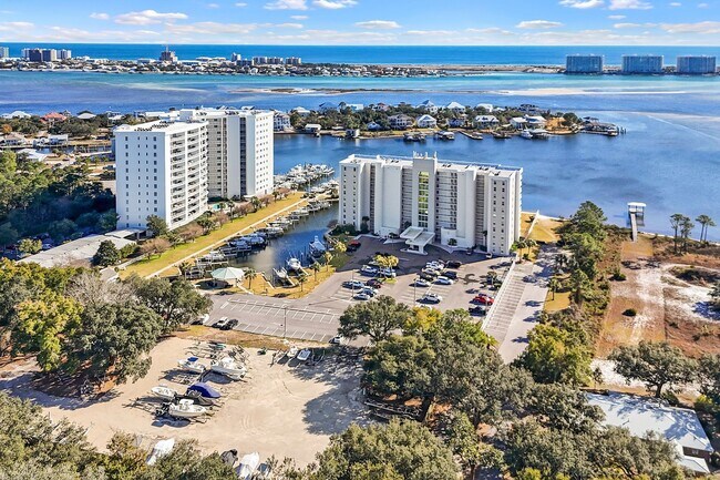 Building Photo - 4610 White Ave