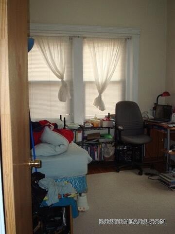 Building Photo - 38 Hemenway St