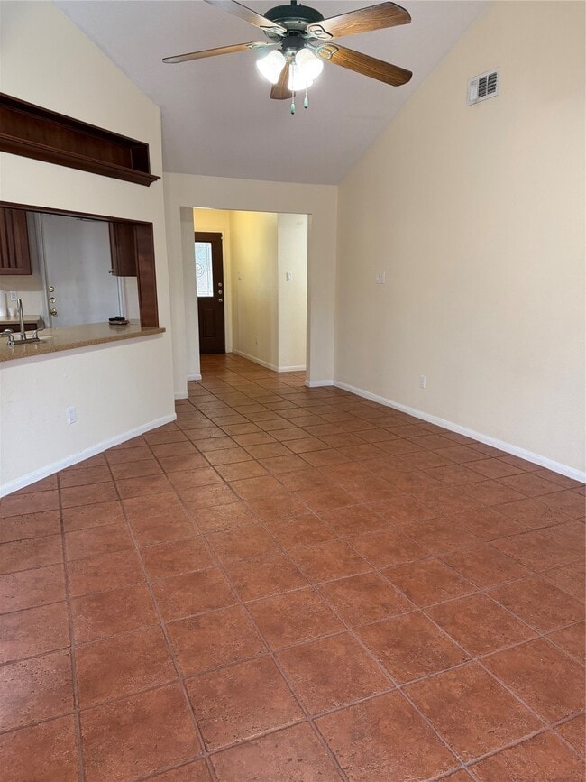 Building Photo - 2314 Clear Ridge Dr