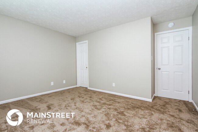 Building Photo - 644 Woods Crossing Ln