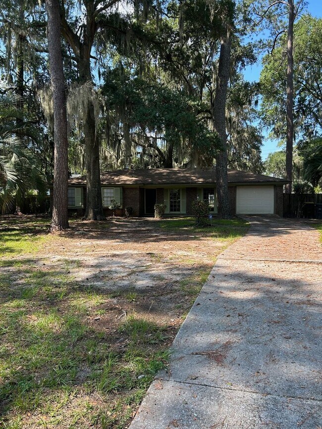 Building Photo - Southside Savannah -Windsor Forest West