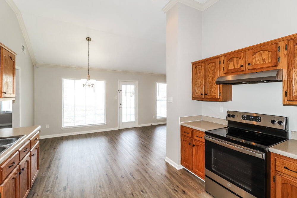 Building Photo - 5818 Carter Dr