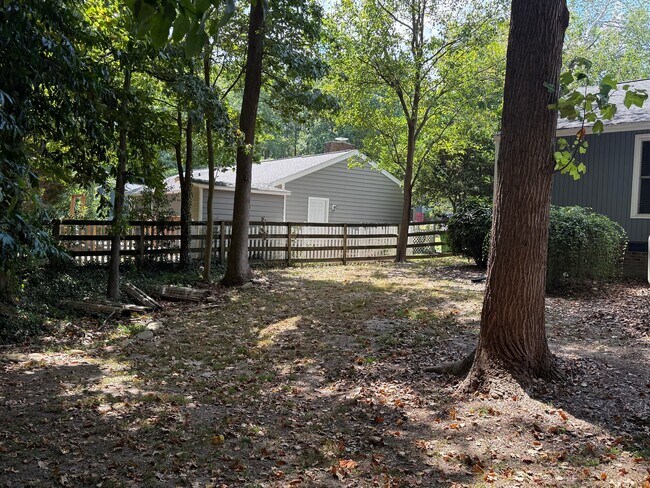 Building Photo - 521 Ashebrook Dr