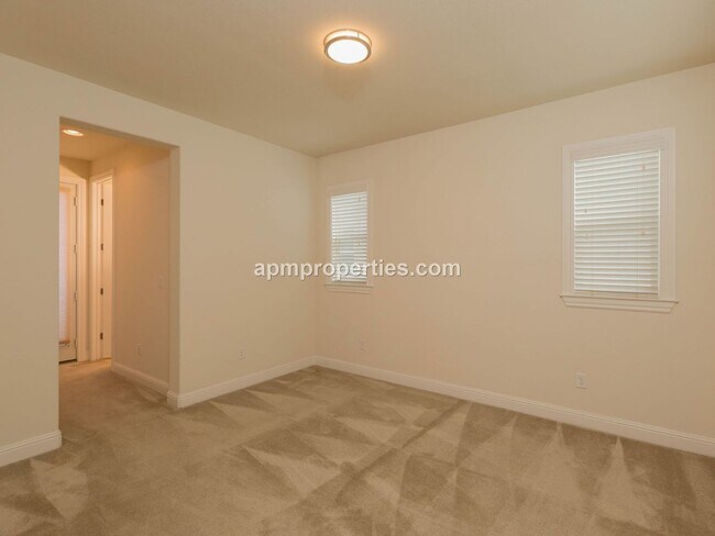 Building Photo - Desirable 4 Bedrooms + Bonus, 4.5 Baths, Gale Ranch in San Ramon!