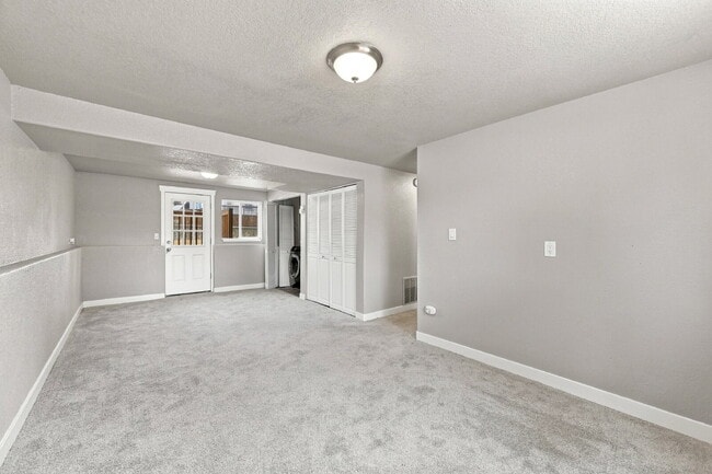 Building Photo - $2,095.95, 4 bed, 2 bath, located in Colorado Springs with a fenced-in backyard.