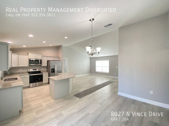 Building Photo - 8027 N Vince Dr