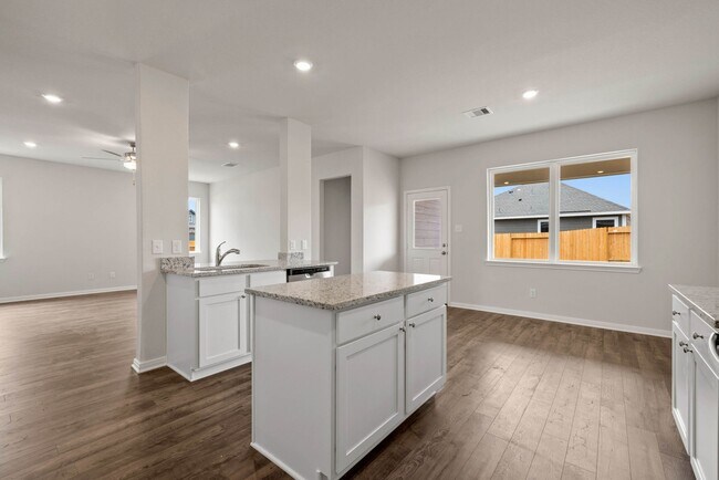 Building Photo - 10811 Bright Beacon Dr