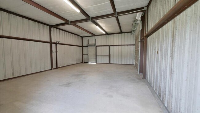 Building Photo - 13203 Weiman Rd