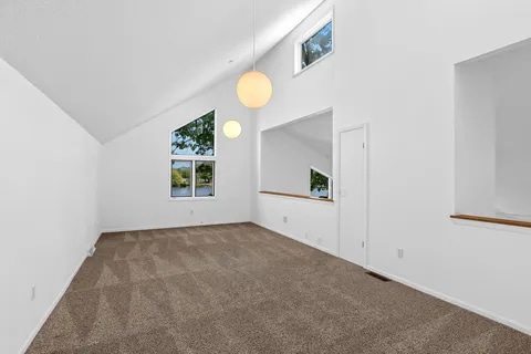 loft - 218 Shore Acres Rd