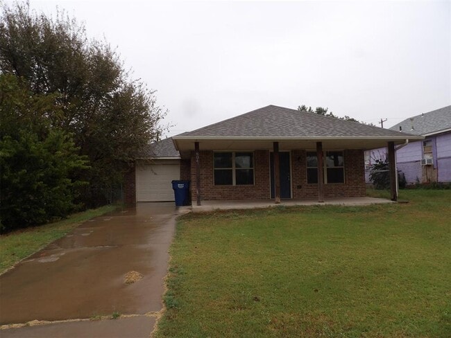Primary Photo - 804 N Evans Ave