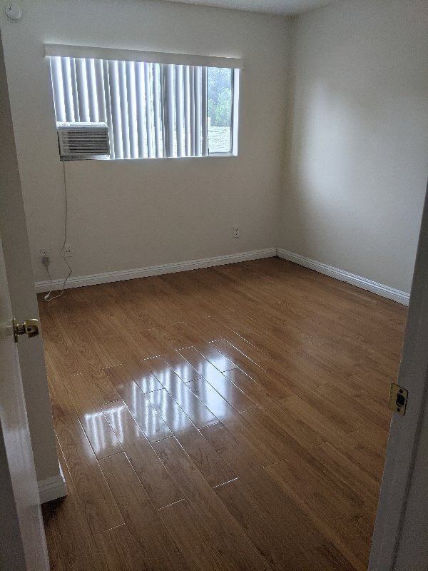 Building Photo - 6650 Beck Ave