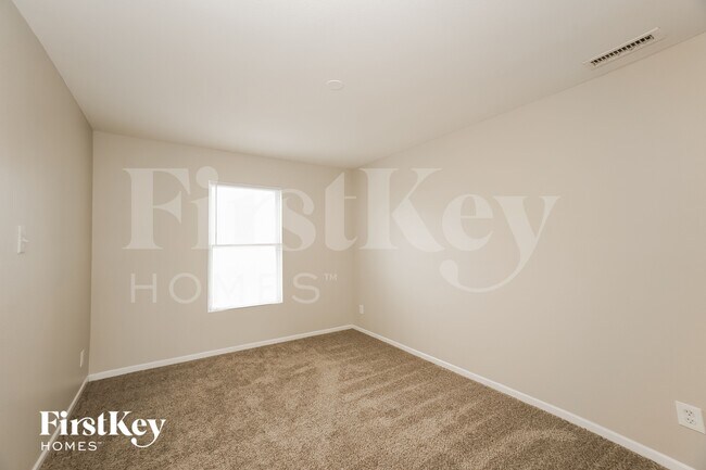 Building Photo - 11427 Arches Dr