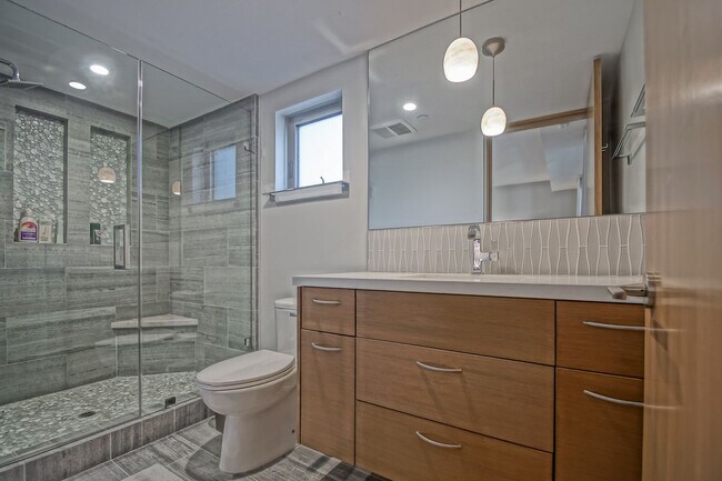 Building Photo - NEWER, LUXURIOUS & MODERN, 2920 SQ FT HOME W/ HIGH END DETAILS, AMAZING DECK/BALCONY SPACE, 2-CAR...