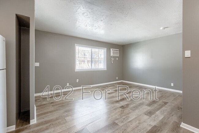 Building Photo - 1015 N 47th Ave