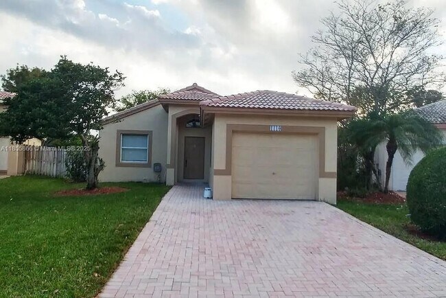 Building Photo - 1110 NW 171st Terrace