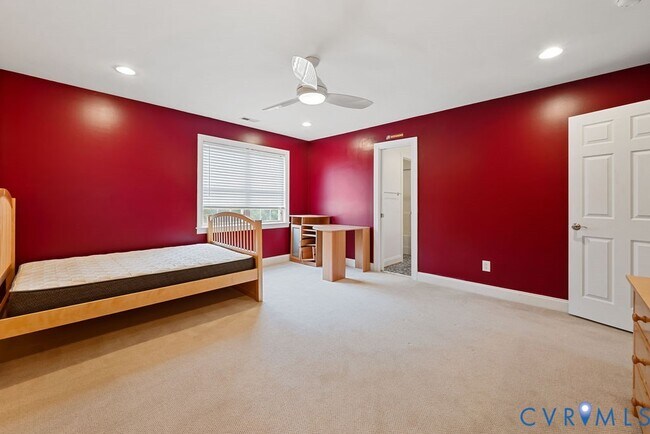 Building Photo - 2701 Logan Estates Run