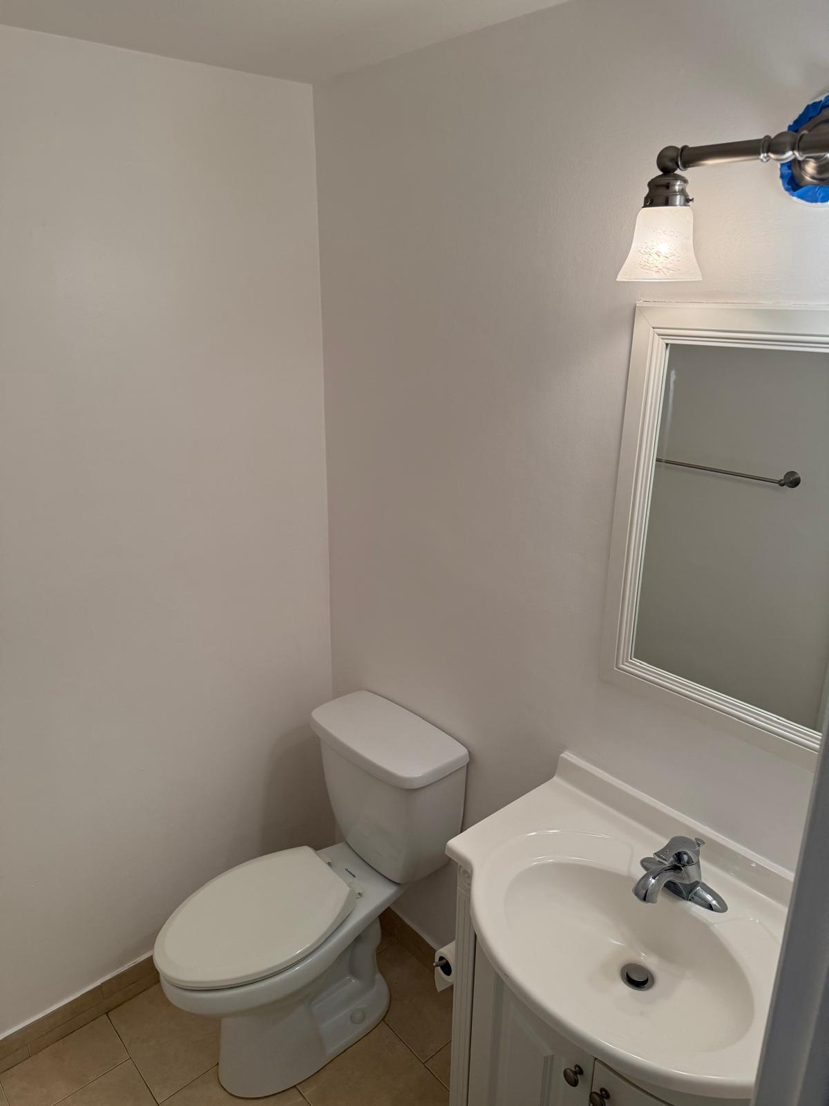 Guest bathroom - 9365 Fontainebleau Blvd