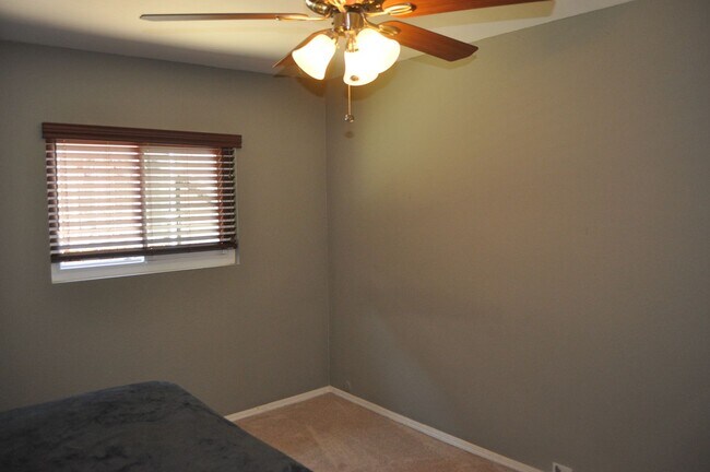 Building Photo - LEMON GROVE 3BR/2BA SINGLE FAMILY DETACHED...