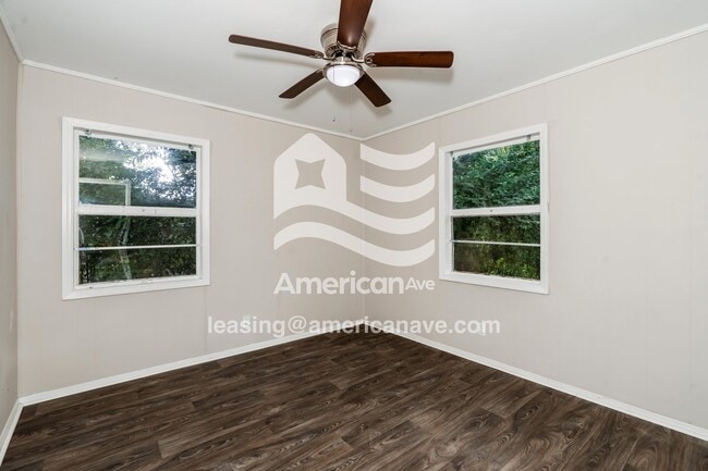 Building Photo - 1530 Hurley Cir