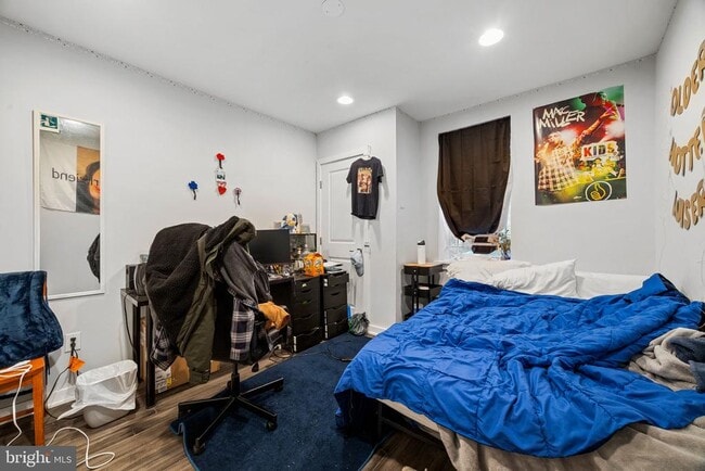 Building Photo - 1720 Arlington St