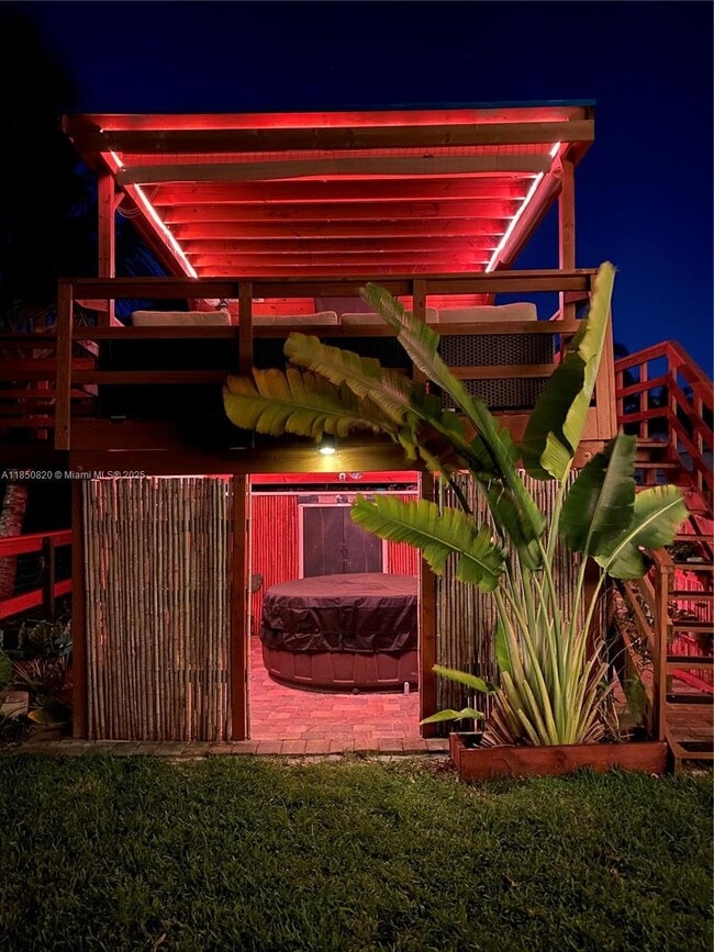 Building Photo - 7245 S Waterway Dr
