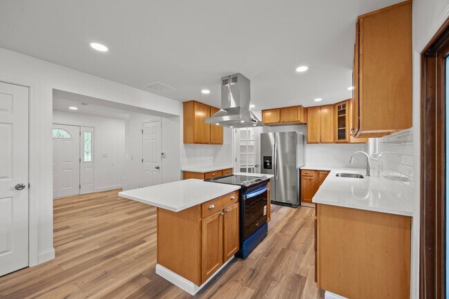 Building Photo - 4250 Rutherford Rd