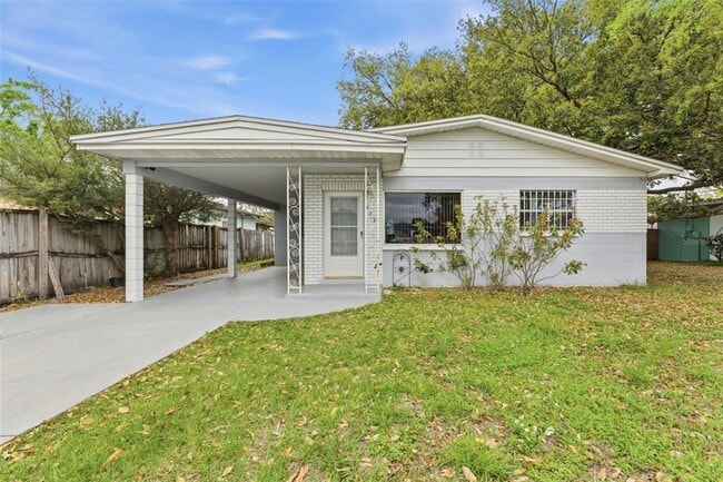 Building Photo - 2711 W Heiter St