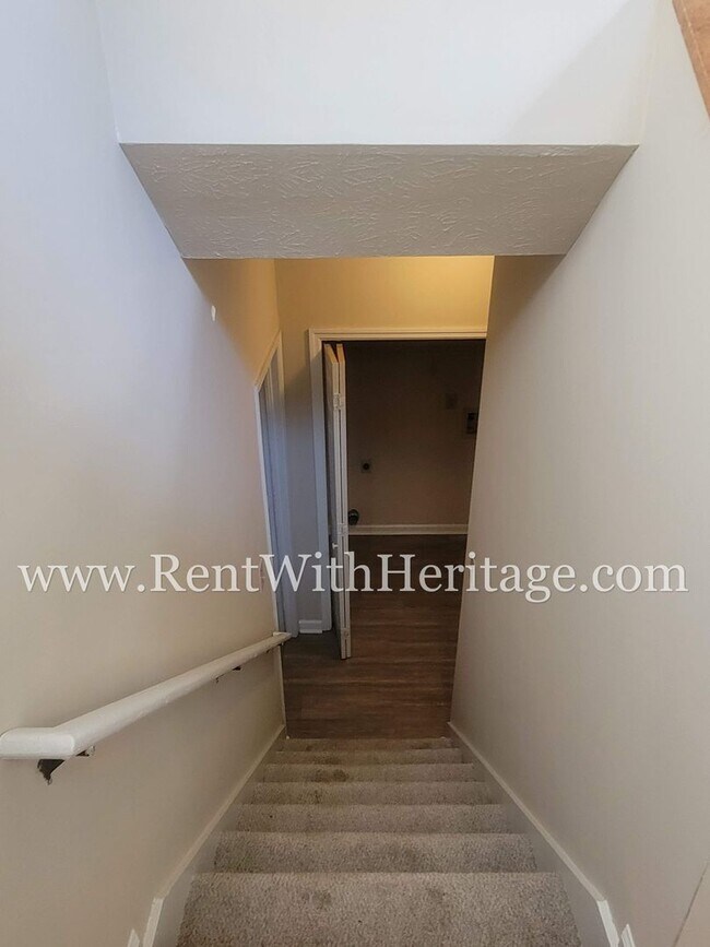 Building Photo - WOW!!!! GREAT HOME WITH PARTIAL FINISHED B...