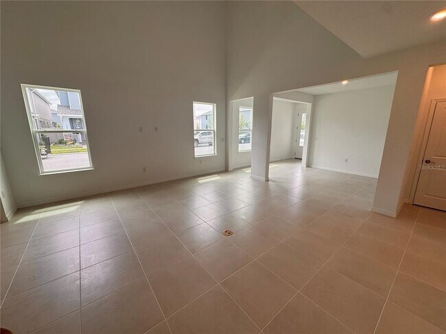 Building Photo - 14727 Field Daisy Dr