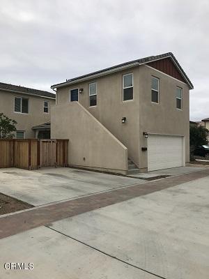 Building Photo - 458 S Saticoy Ave