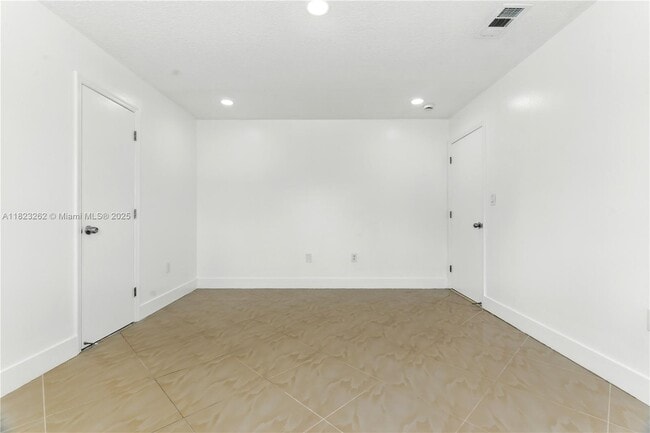 Building Photo - 17733 SW 152nd Pl