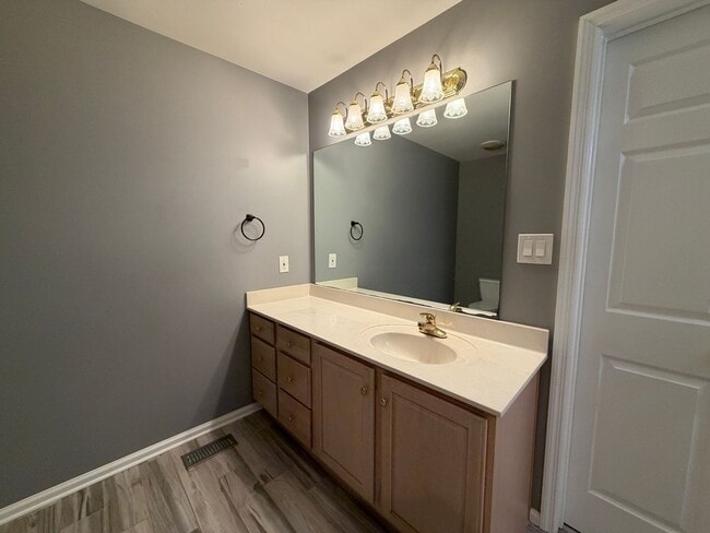 Building Photo - Lovely 3 Bedroom, 2 Bath House with 2-Car Garage in Athens, GA