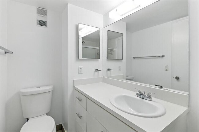 Building Photo - 141 NW 93rd Ave