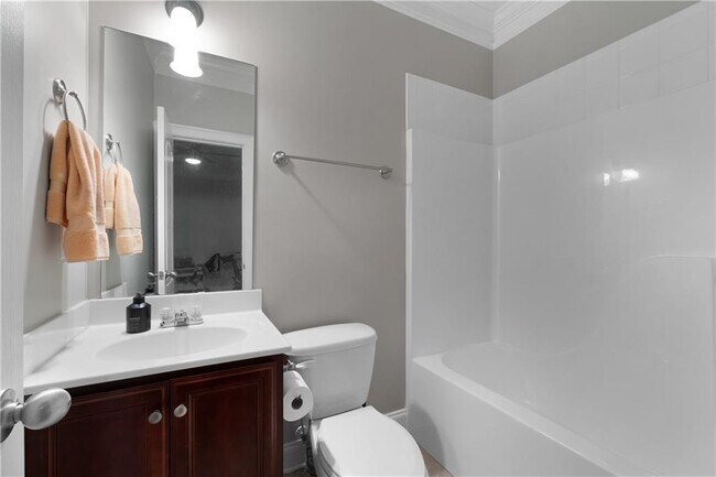 Building Photo - 1079 Marietta Blvd NW