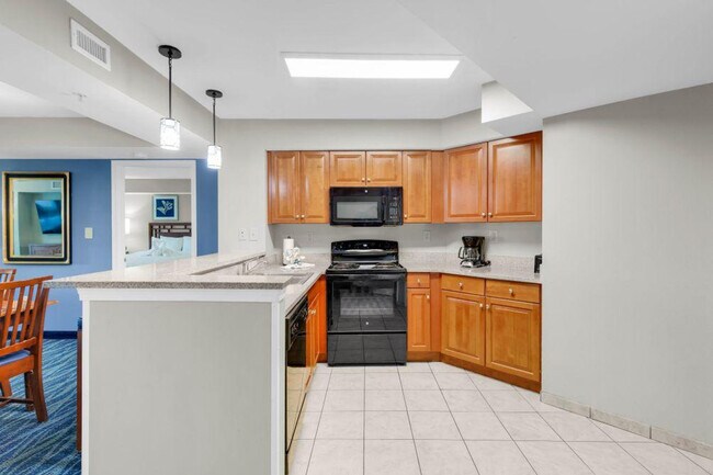 Building Photo - 5300 N Ocean Blvd